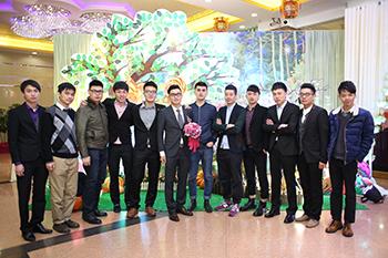 市橋合拍攝影擴印服務部提供婚禮即影即有的相關介紹,產品,服務,圖片