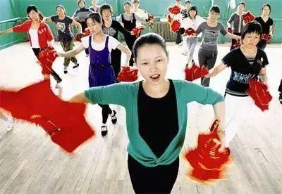 葉青看數據:規上文化及相關產業6萬家企業實現營業收入89257億元